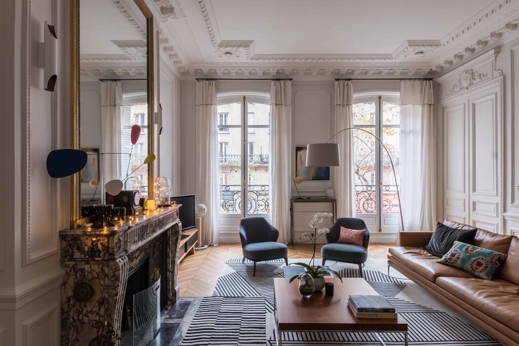 French style in apartment interior