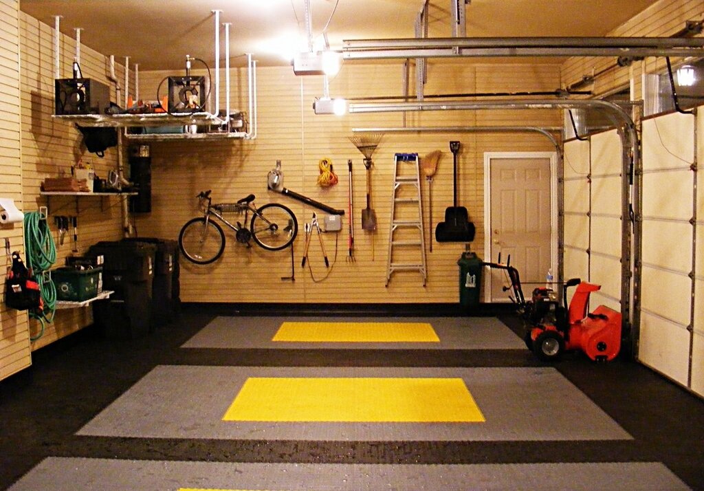 Garage inside 64 фото