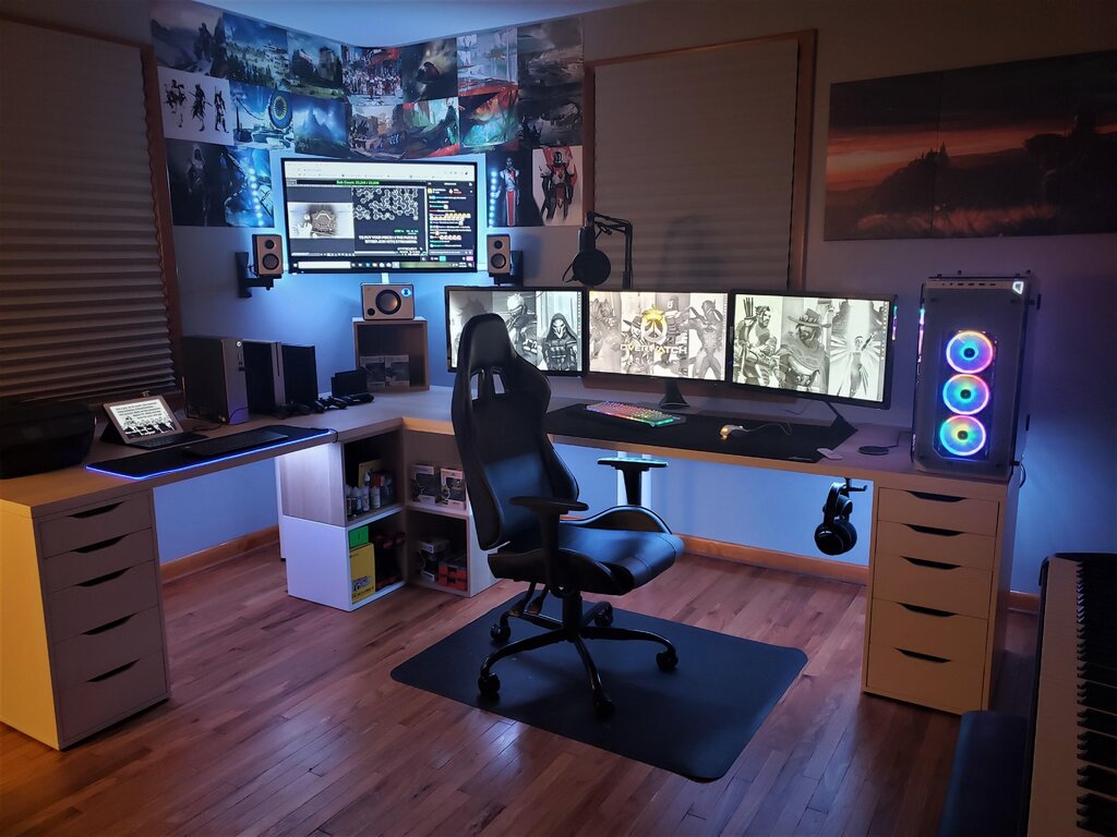 Teenager's gaming room