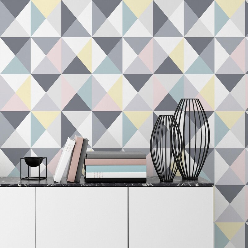 Geometric wallpaper in the interior