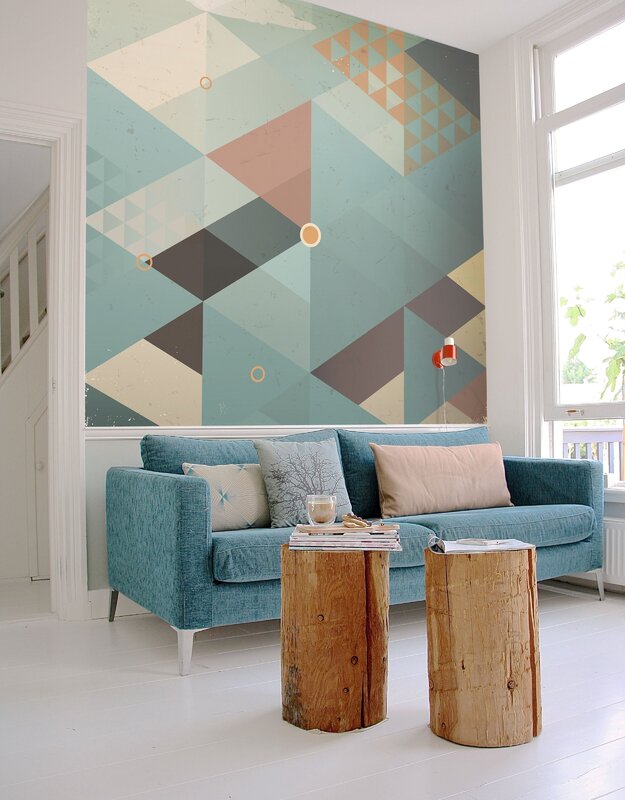 Geometric pattern on the wall