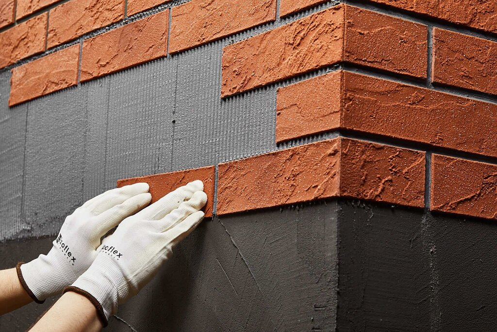 Flexible brick for exterior finishing