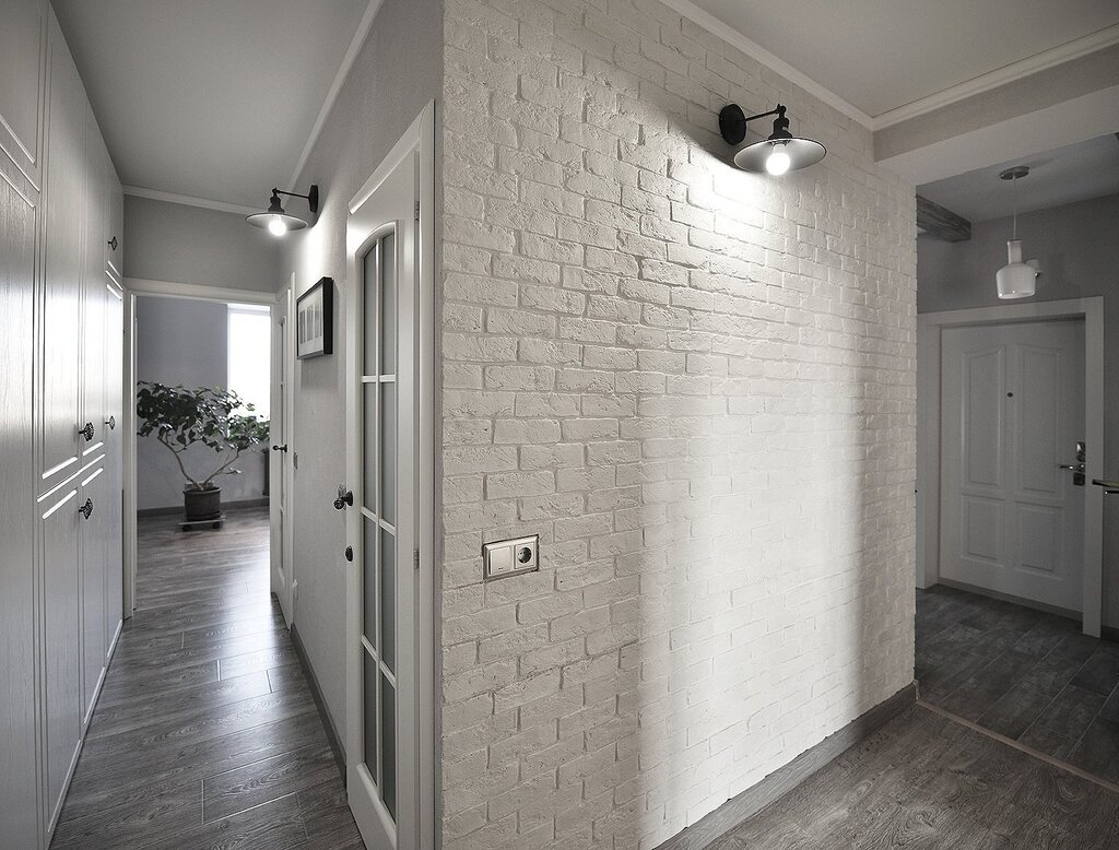 Gypsum bricks in the hallway interior