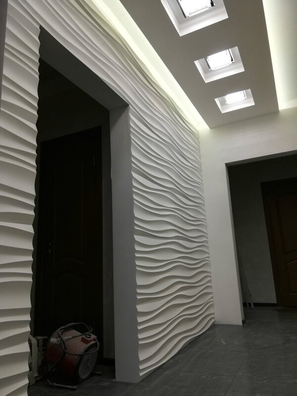 Gypsum panels in the corridor