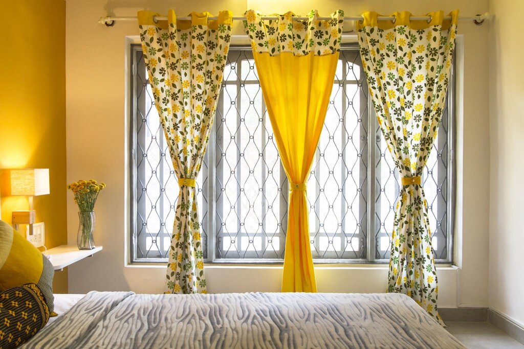 Mustard curtains in the kitchen