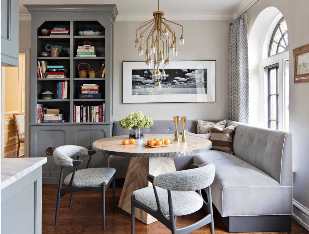 Living room with a dining table and a sofa