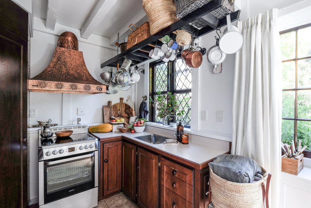 The interior of a small kitchen in a country house 12 фото