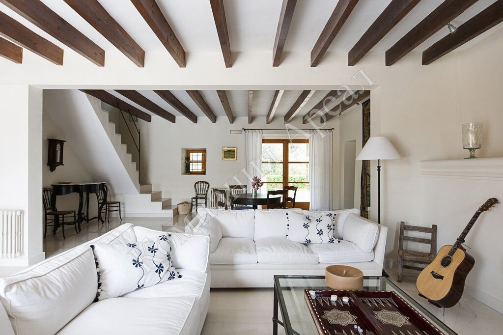 Interior with ceiling beams