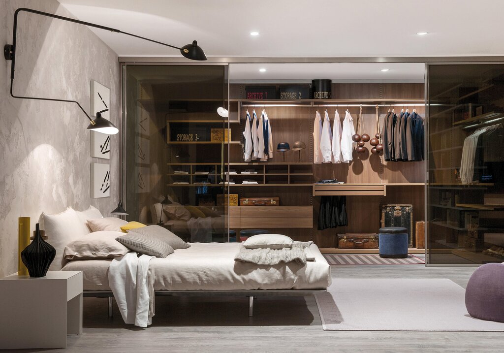 Bedroom interior with a walk-in closet