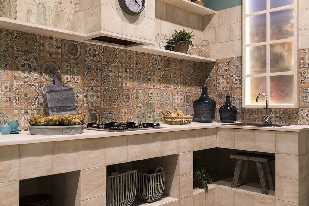 Spanish tiles for the kitchen