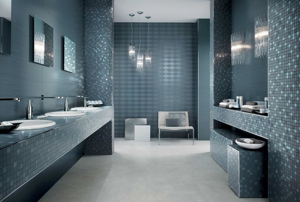 Italian tiles for the bathroom