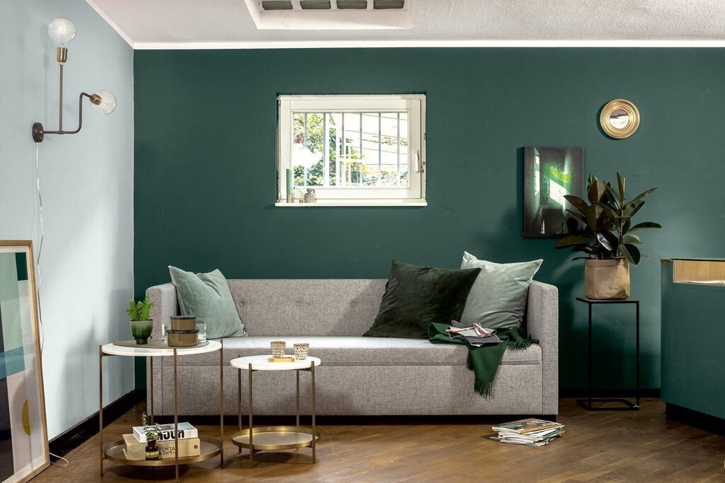 Emerald paint for walls