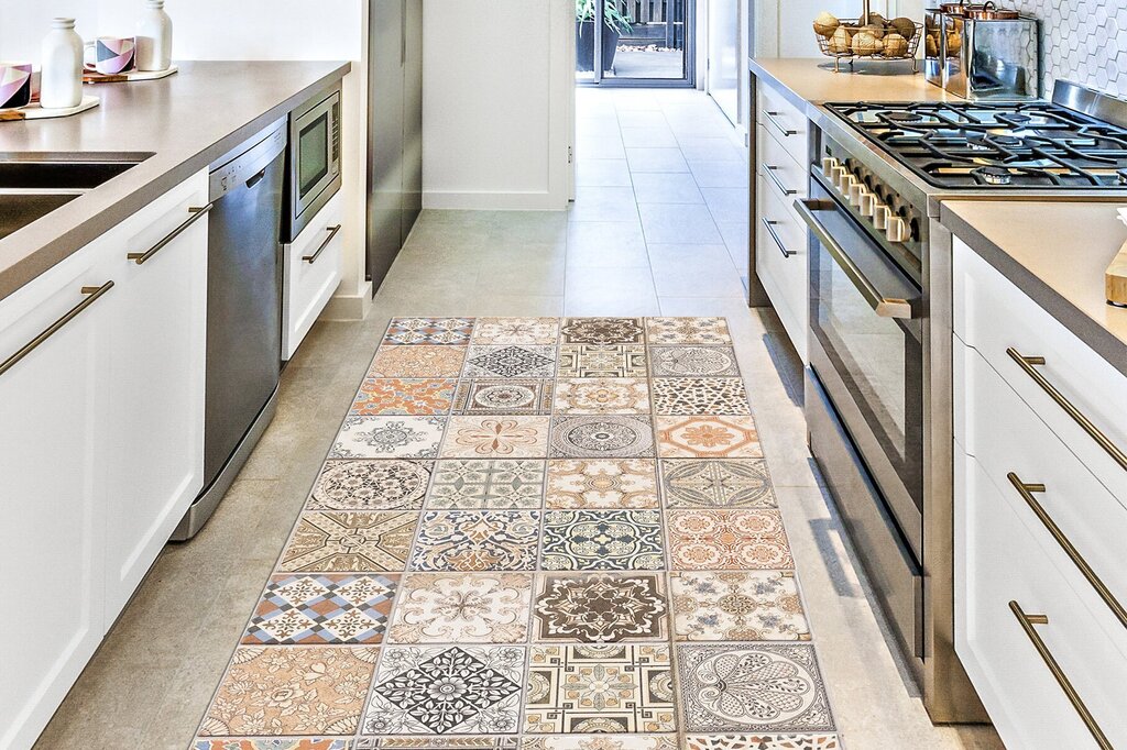 Ceramic floor tiles for the kitchen 25 фото