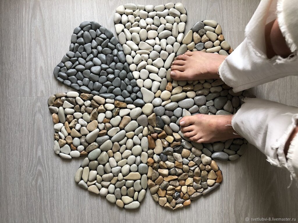 Pebble stone