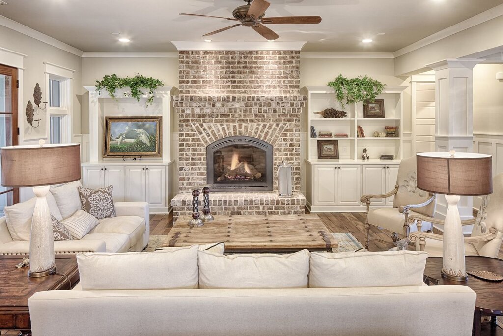 Provence Fireplace in the Interior