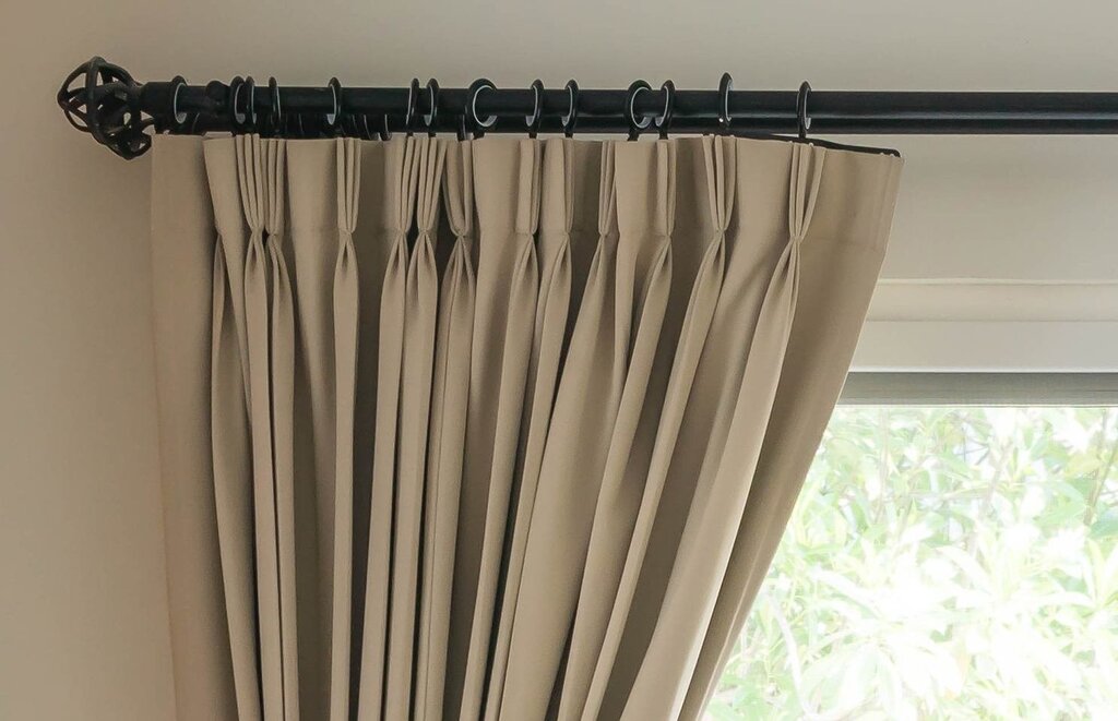 Curtain rods for the kitchen