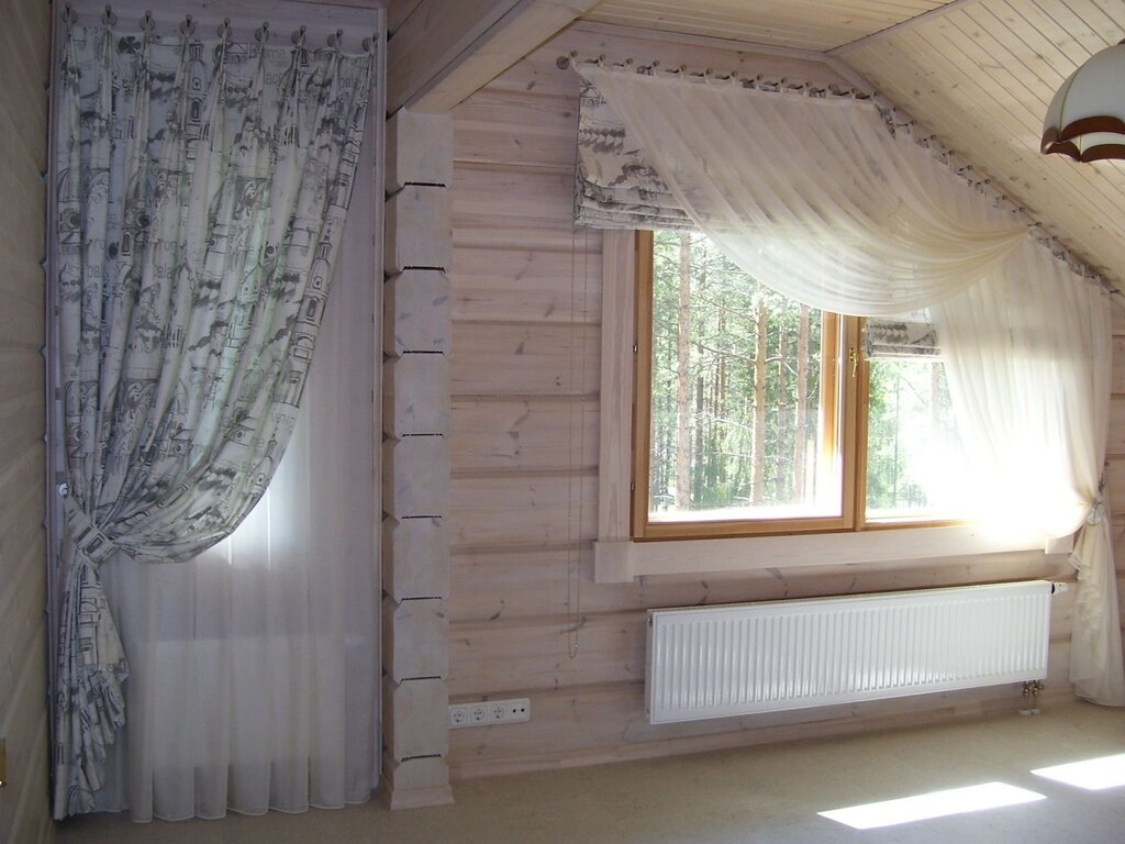 Curtain rods in a wooden house