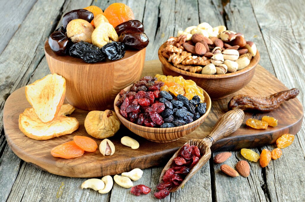 Pictures of dried fruits