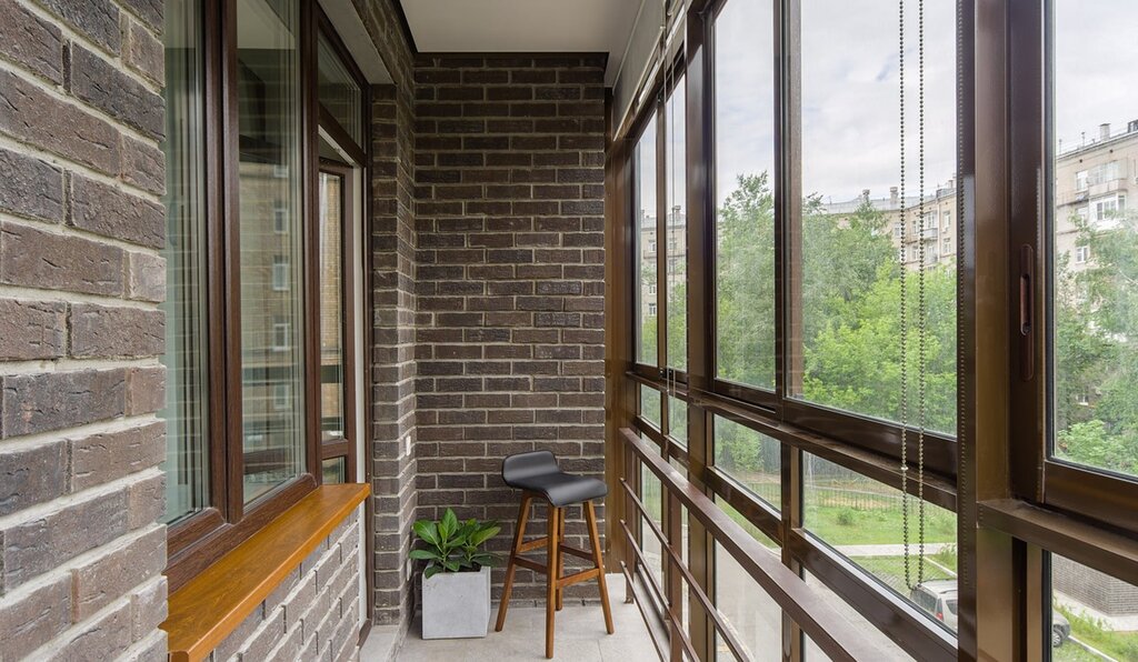 Clinker tiles on the balcony