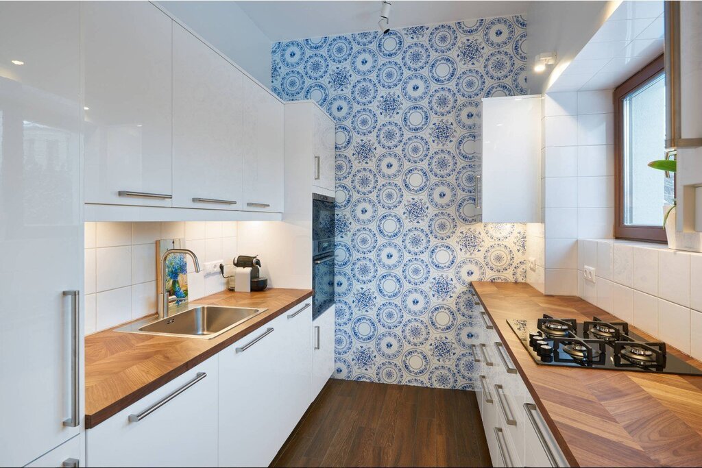 Combined wallpaper for the kitchen