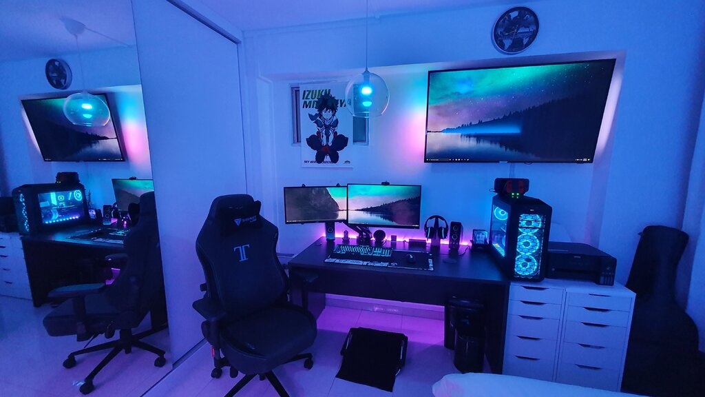 A room for a teenage gamer