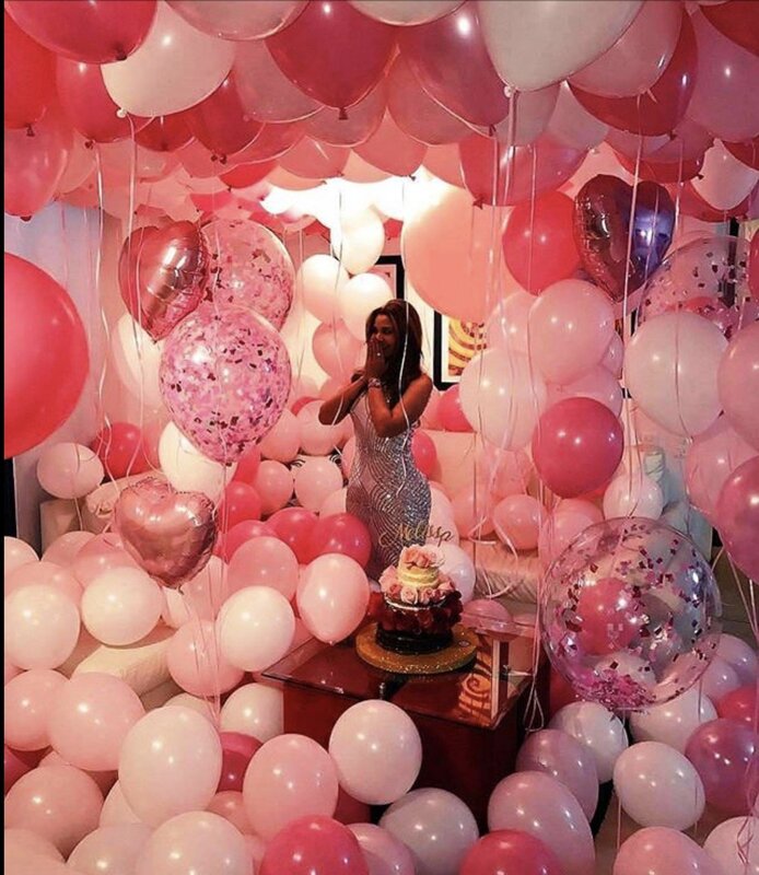 A room with balloons