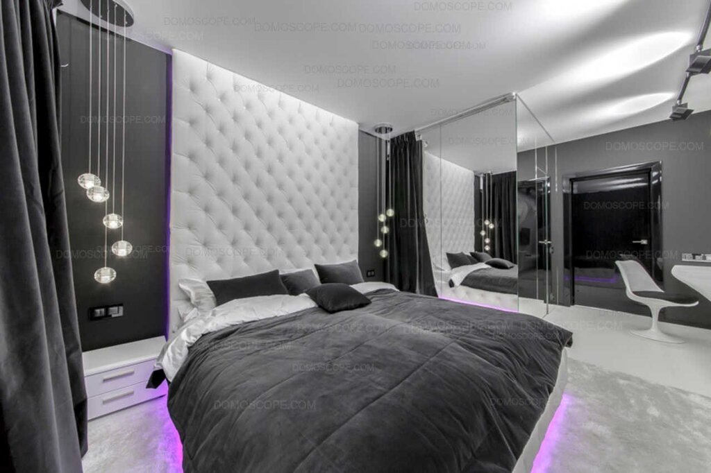 A room in black and white tones