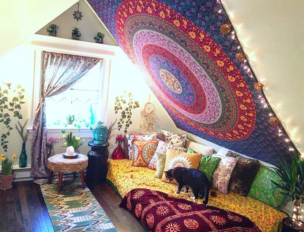 A room in Indian style