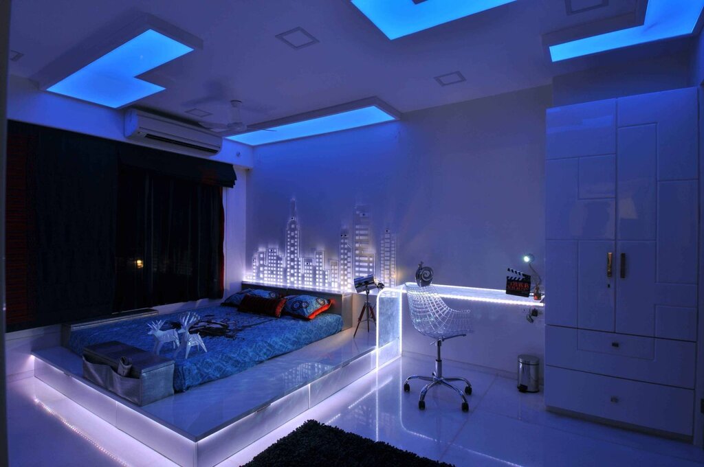 A room in high-tech style