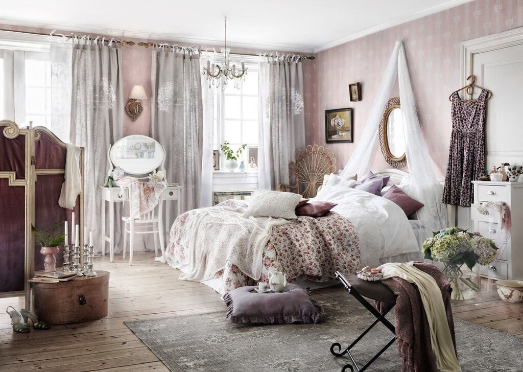 A room in the Provence style for a woman