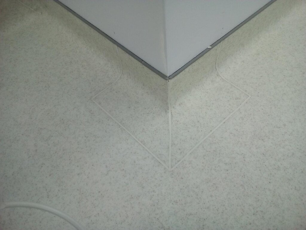 Connolium profile for linoleum