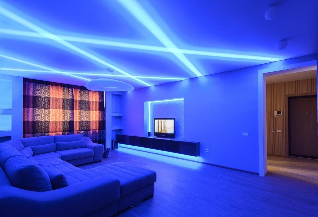 Contour ceiling lighting