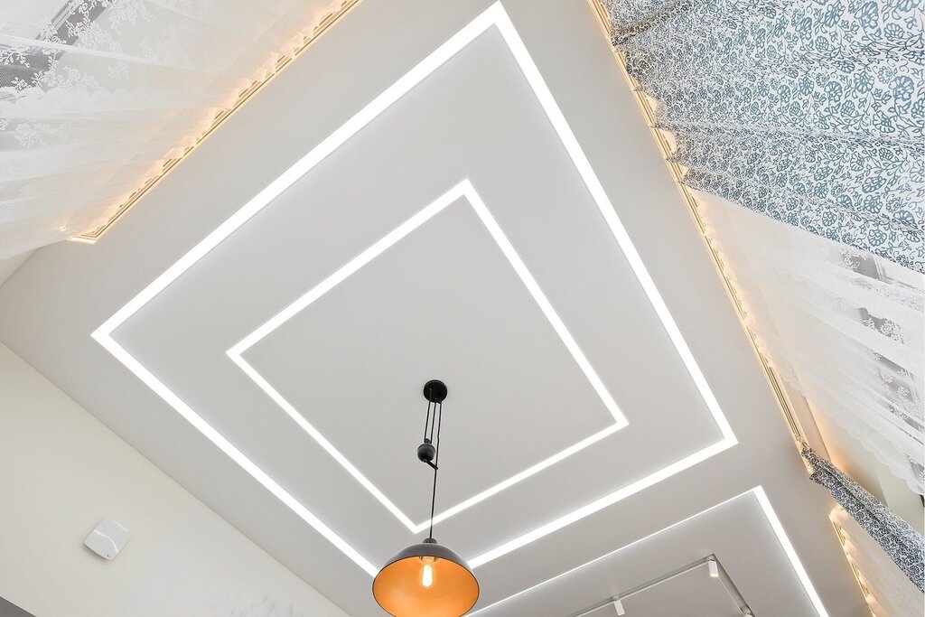 Contour ceiling