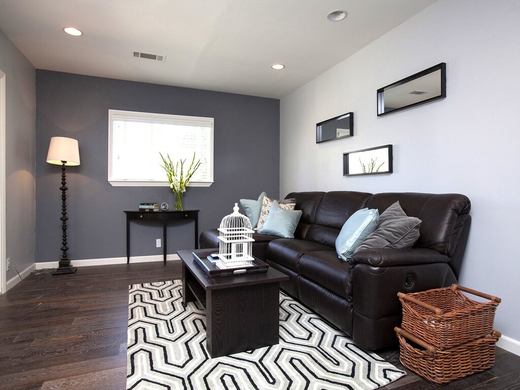 Brown floor in the interior