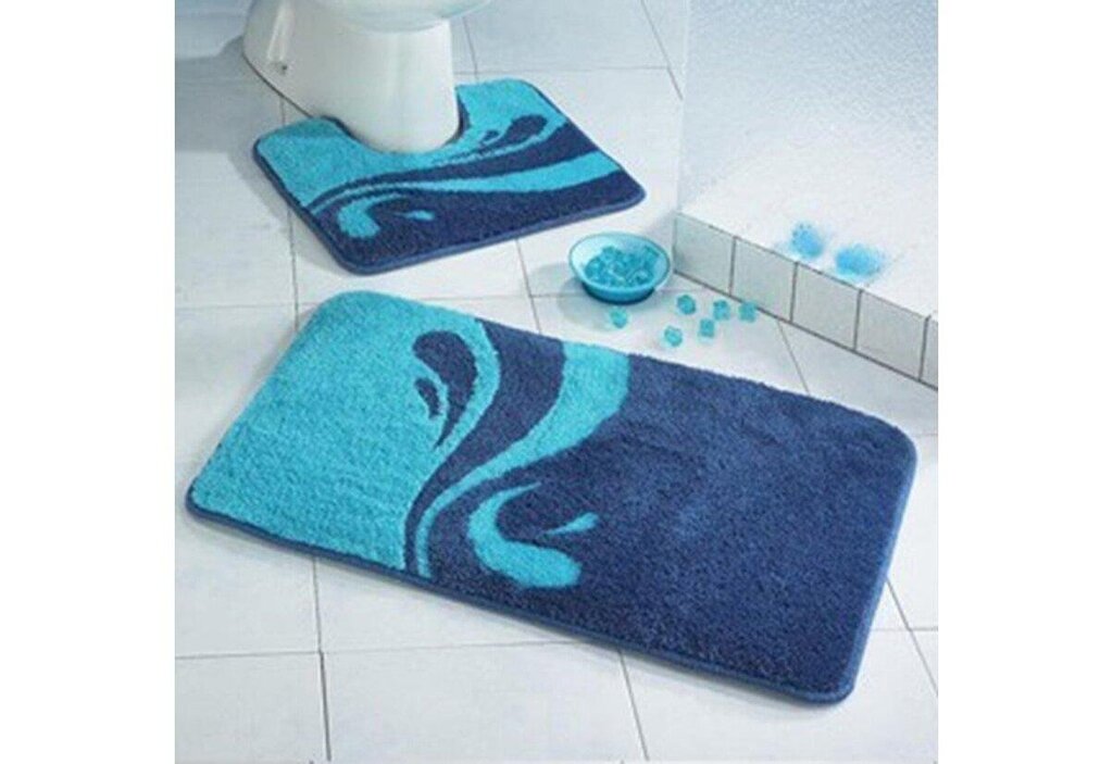 Shaggy bath mat