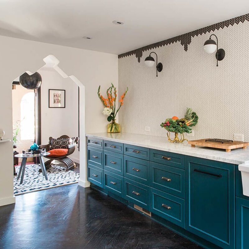 Painted walls in the kitchen