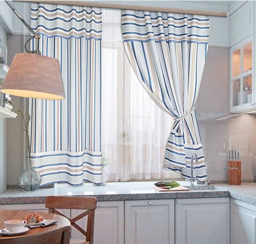 Beautiful curtains for the kitchen