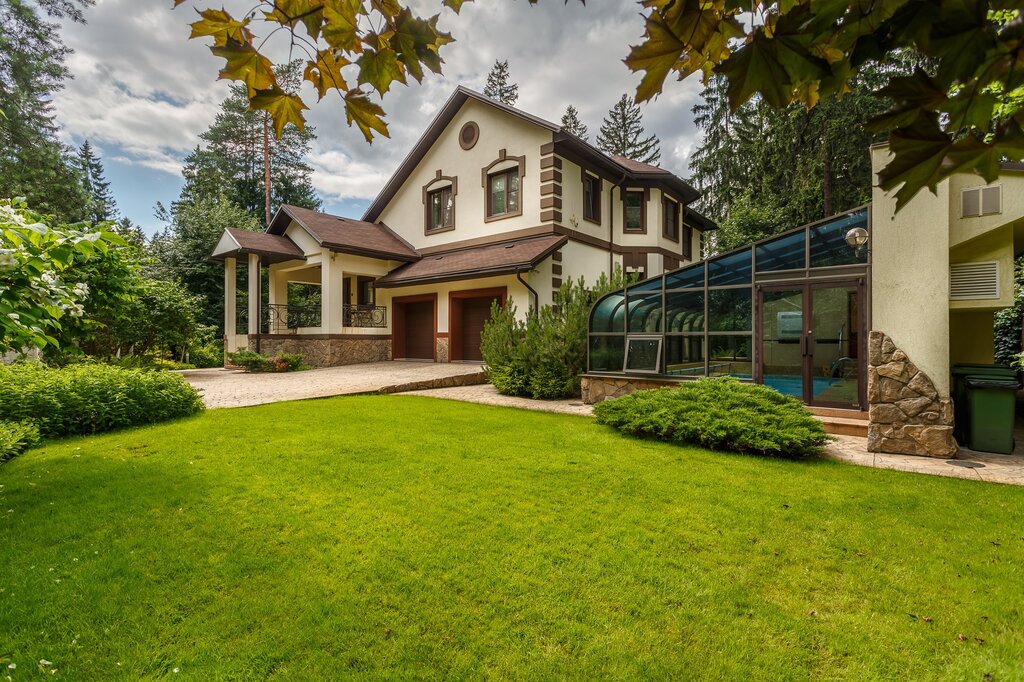 A beautiful house in the Moscow region