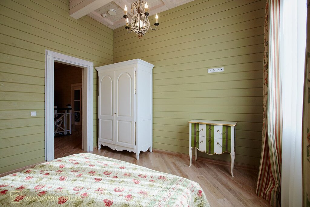 Paint for imitating timber inside the room