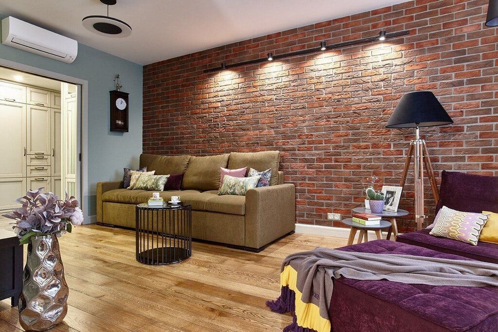 Red decorative brick in the interior