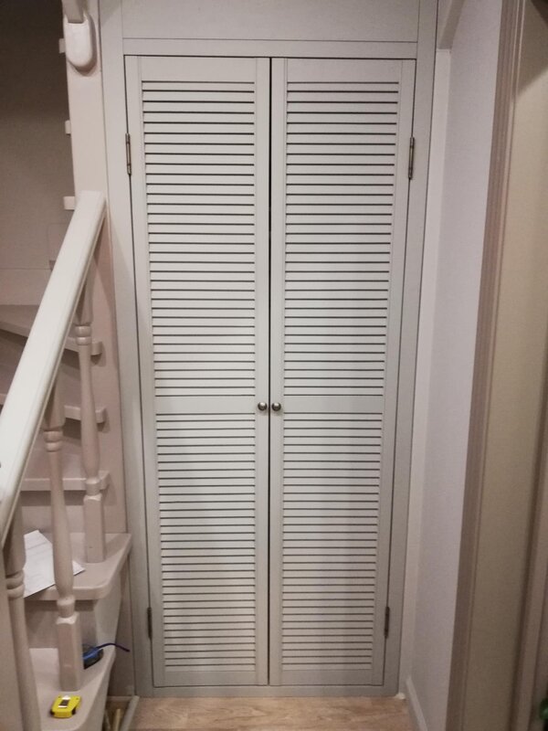 Mounting of louvered doors