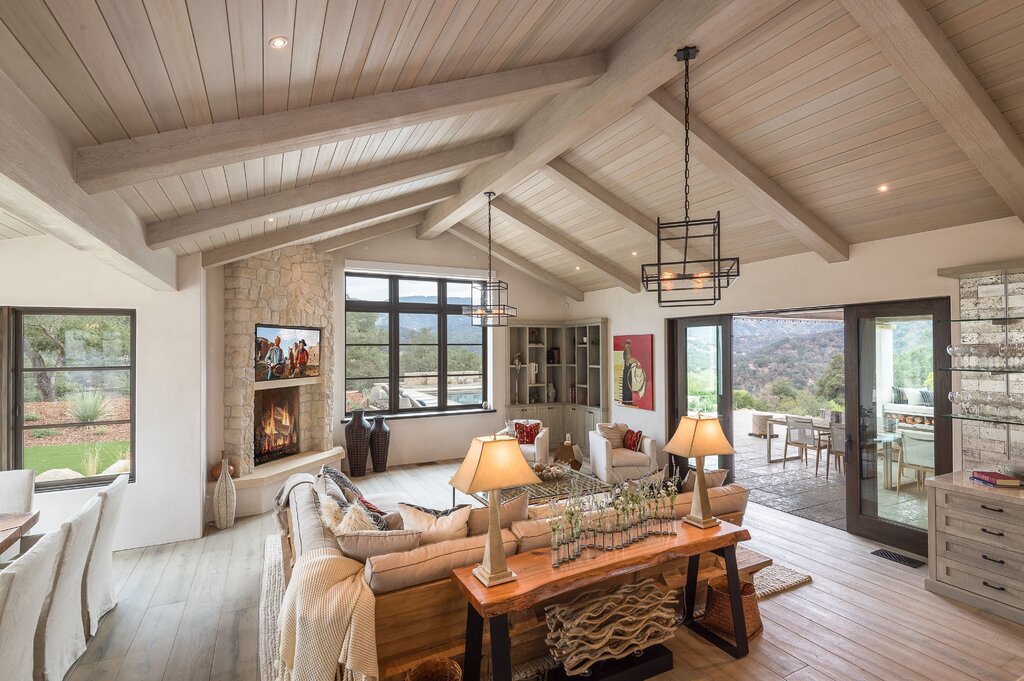 A roof without a ceiling in a one-story house