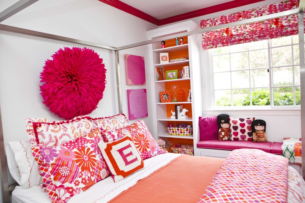 Pink bed