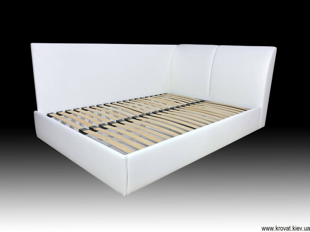 Bed with side wall