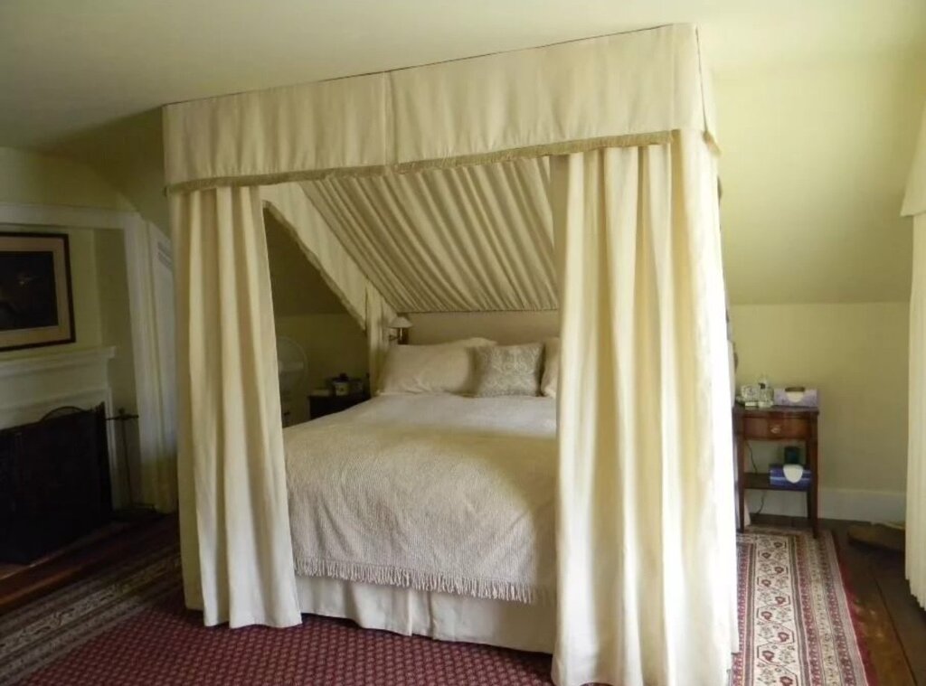 Bed with a curtain