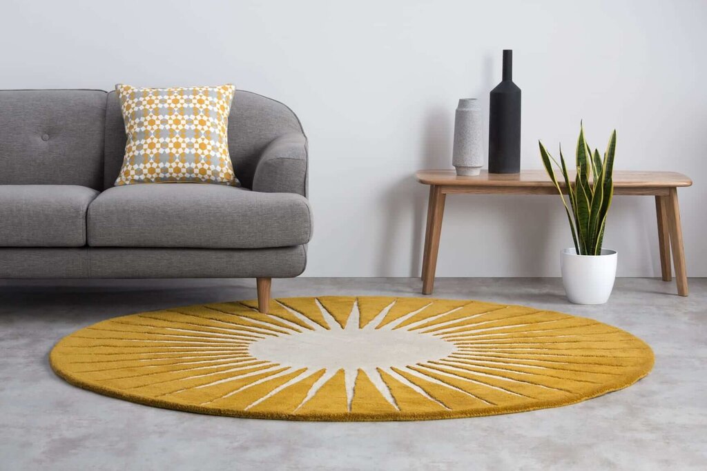 Round carpet in the interior