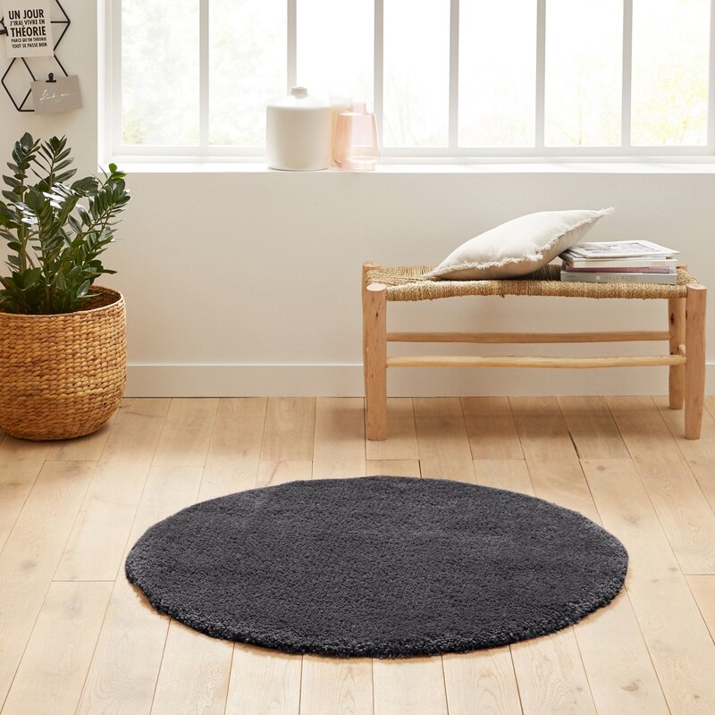 Round rug