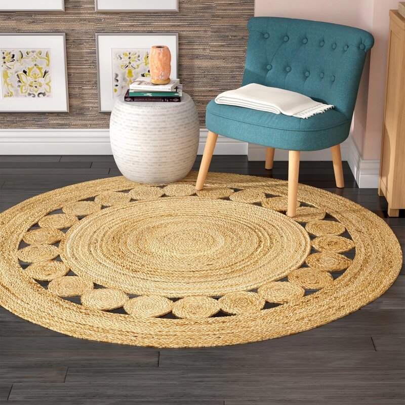 Round woven rug