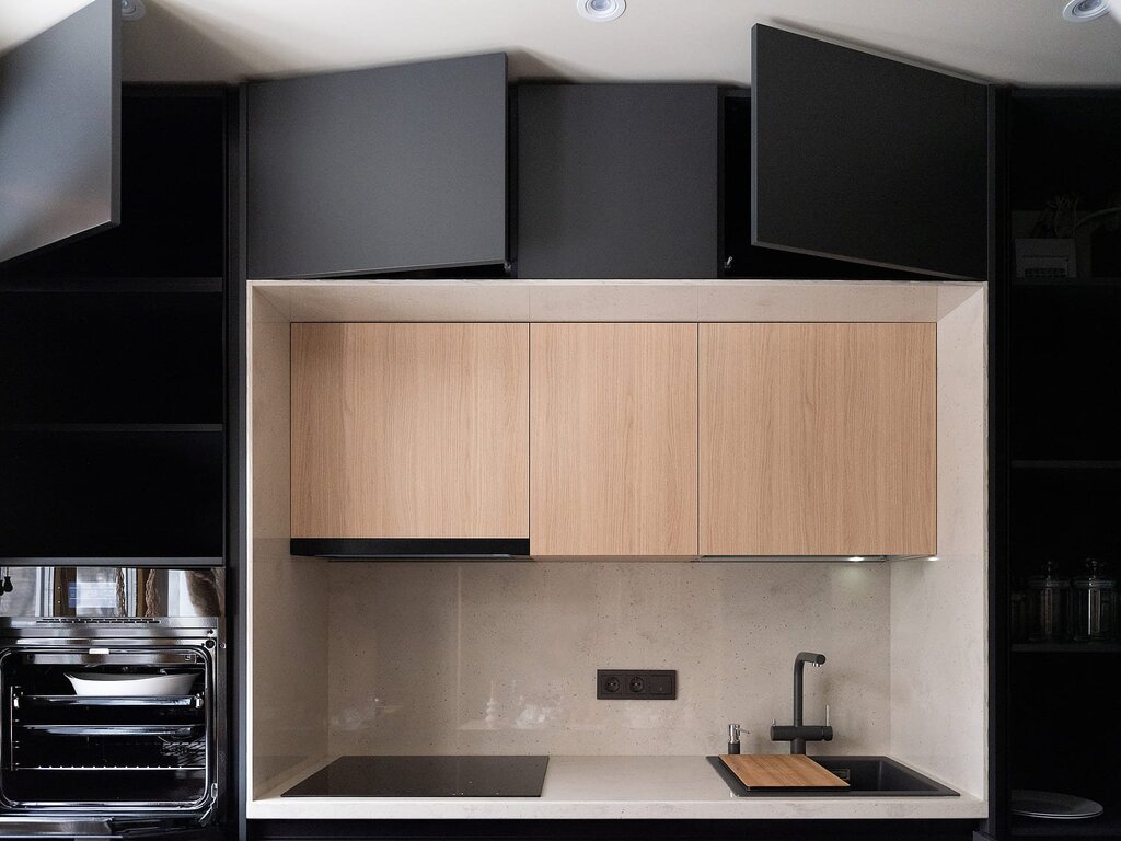 Three-level corner kitchens