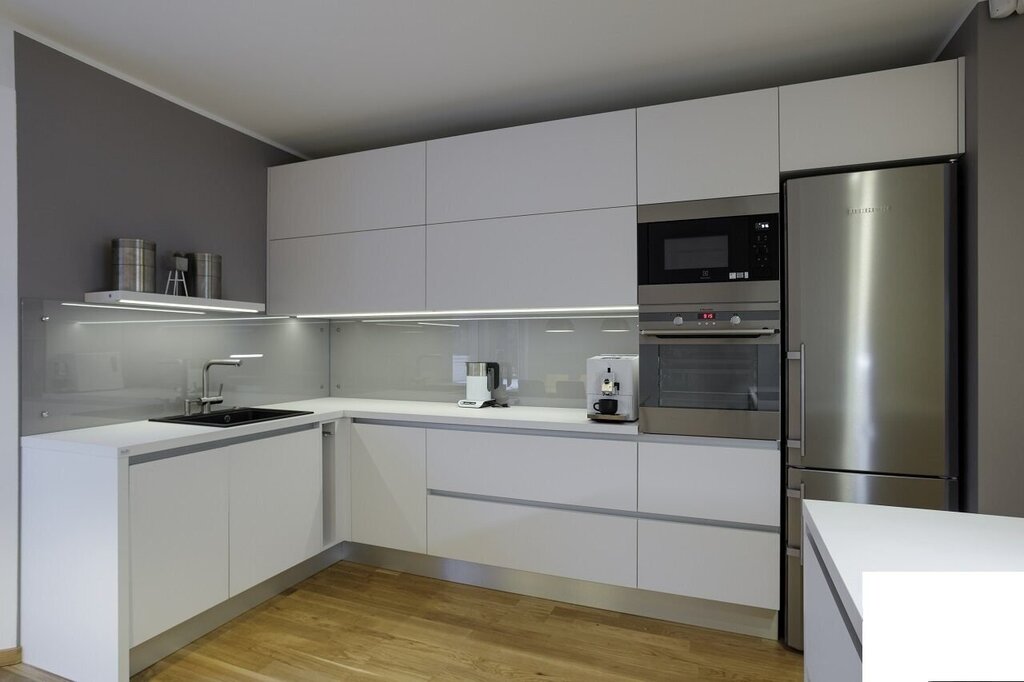 White matte handleless kitchen